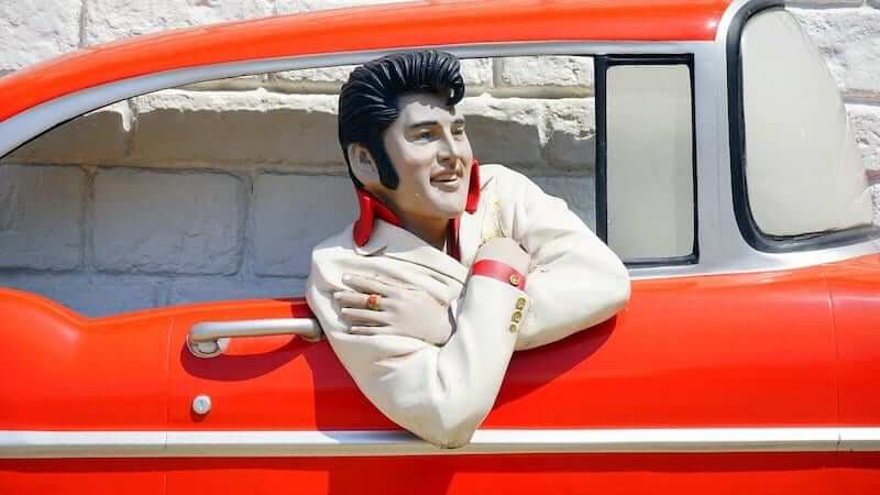 An Elvis Presley mural