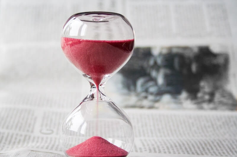 Photo of an hourglass - a good dentist won't rush you.